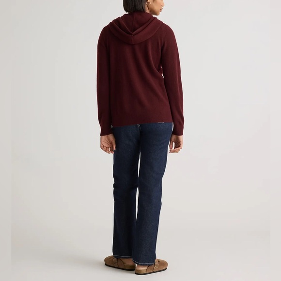QUINCE Mongolian Cashmere Full-Zip Hoodie Rich Burgundy - Picture 5 of 10
